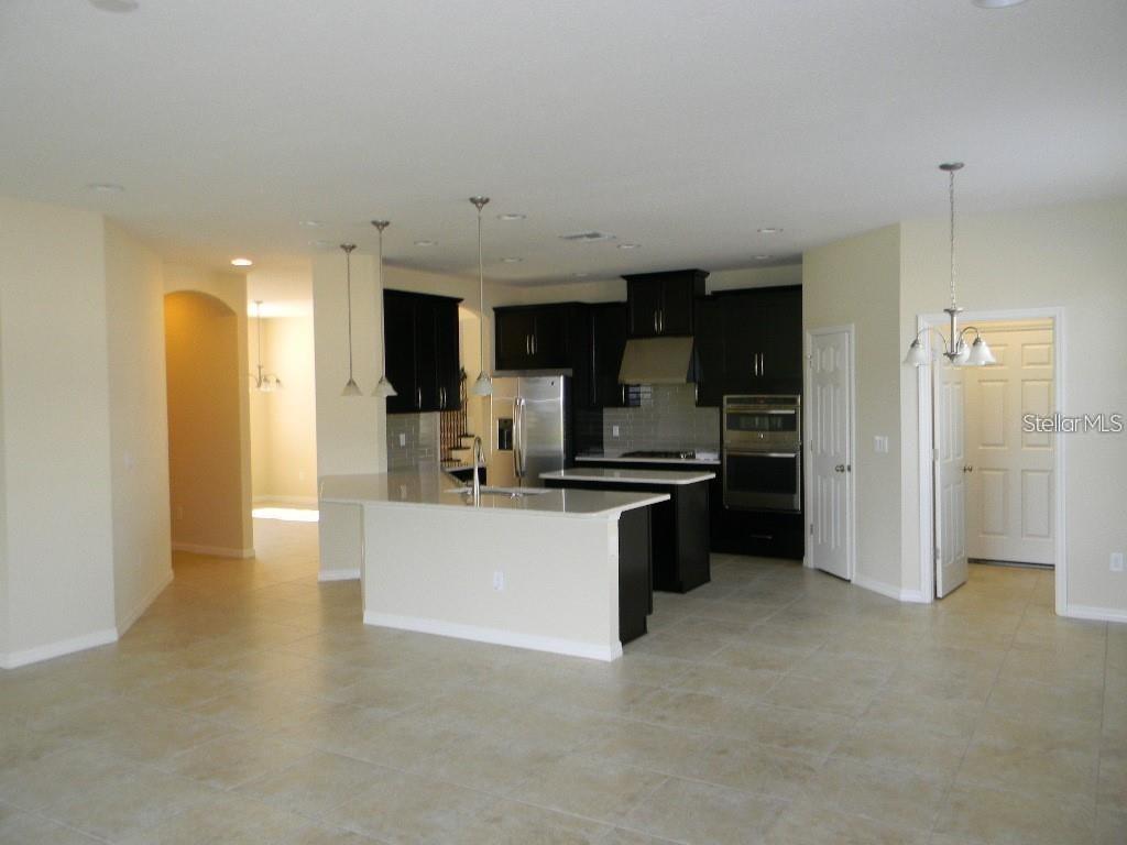 5729 Sunflower Cir Property Photo 4