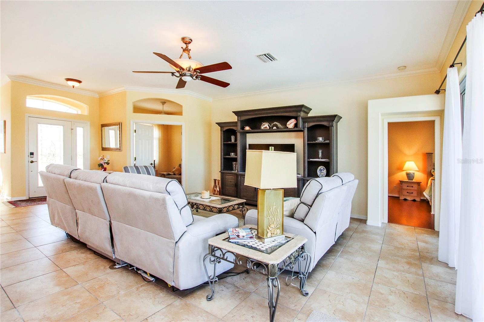 2525 Jasmine Way Property Photo 7