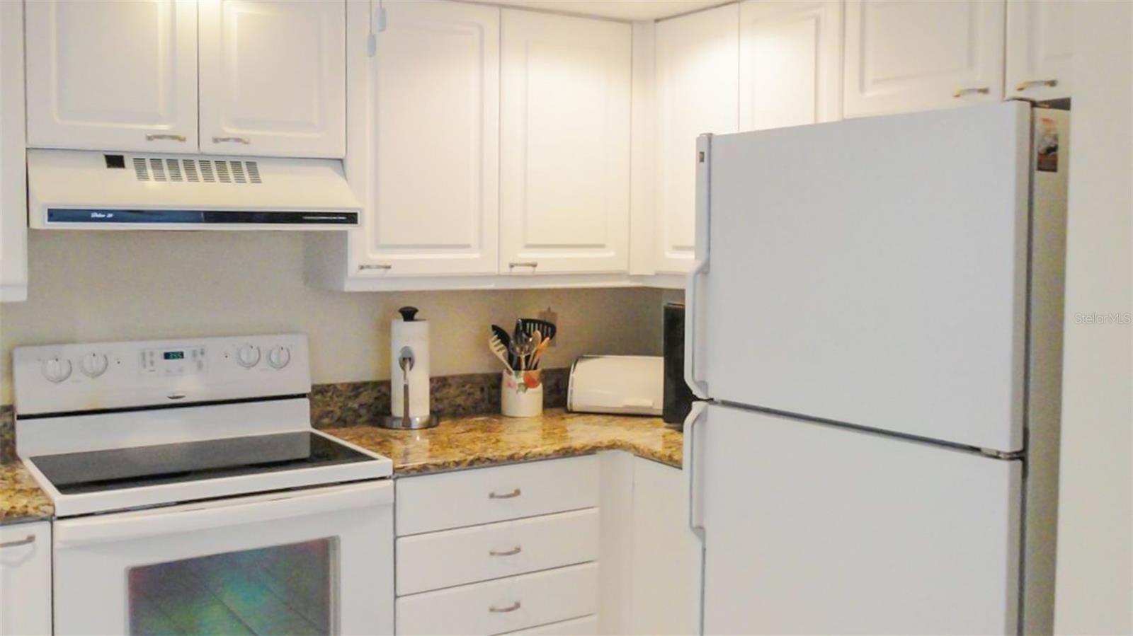 1318 Siesta Bayside Dr #c Property Photo 8