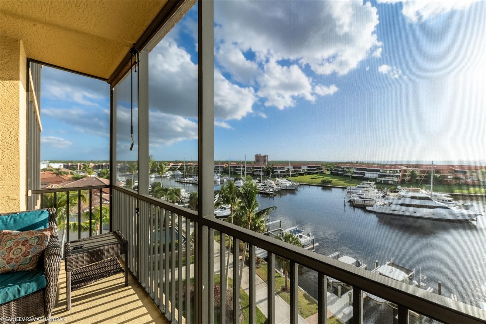 3313 Sunset Key Cir #402 Property Photo 3