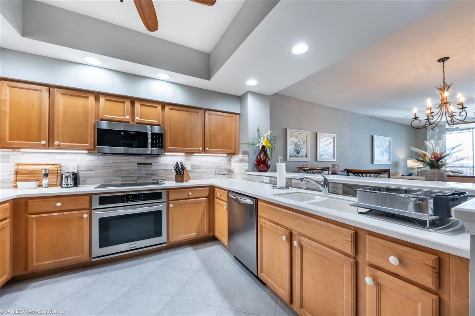 3313 Sunset Key Cir #402 Property Photo 13