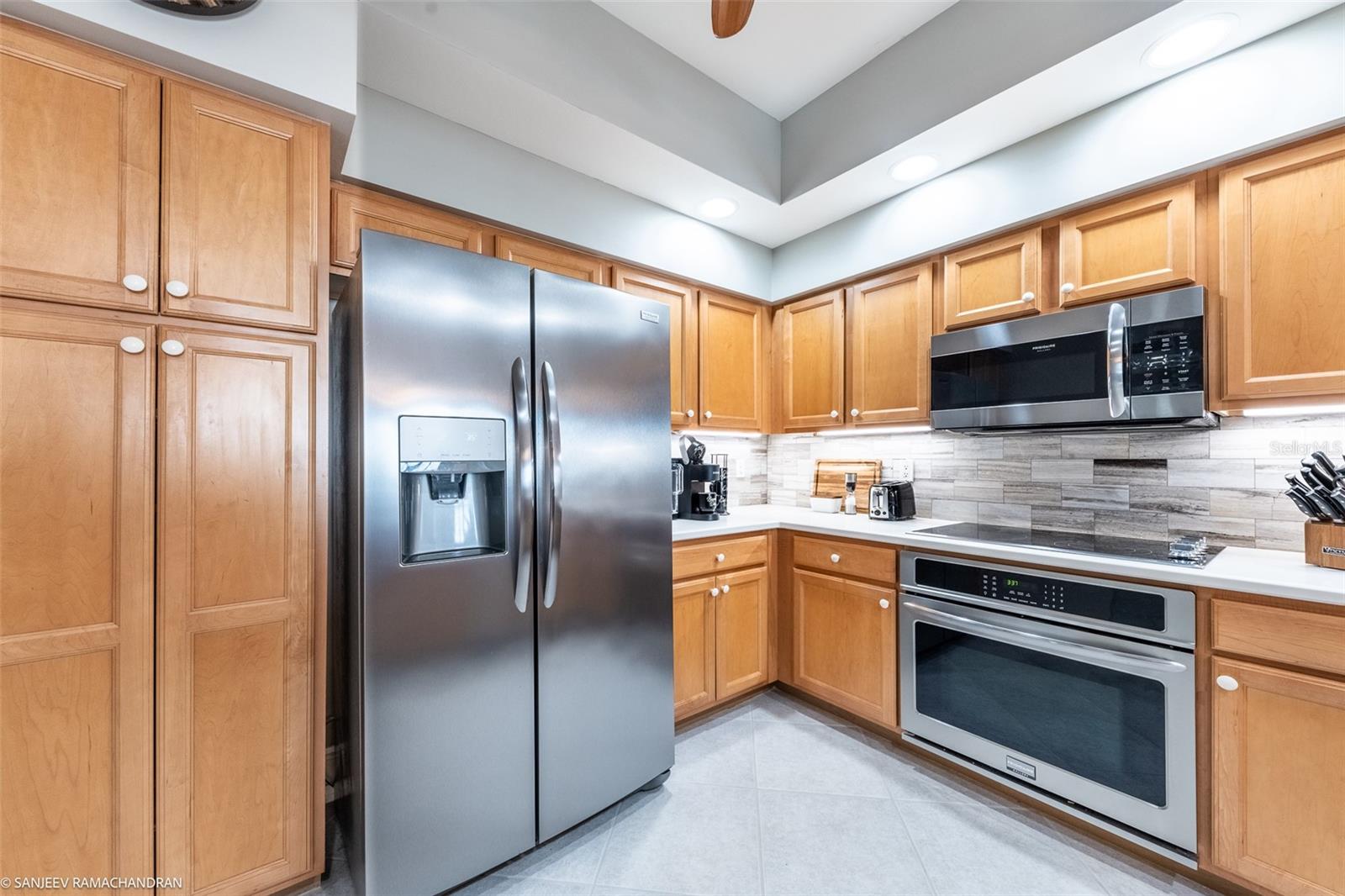 3313 Sunset Key Cir #402 Property Photo 14