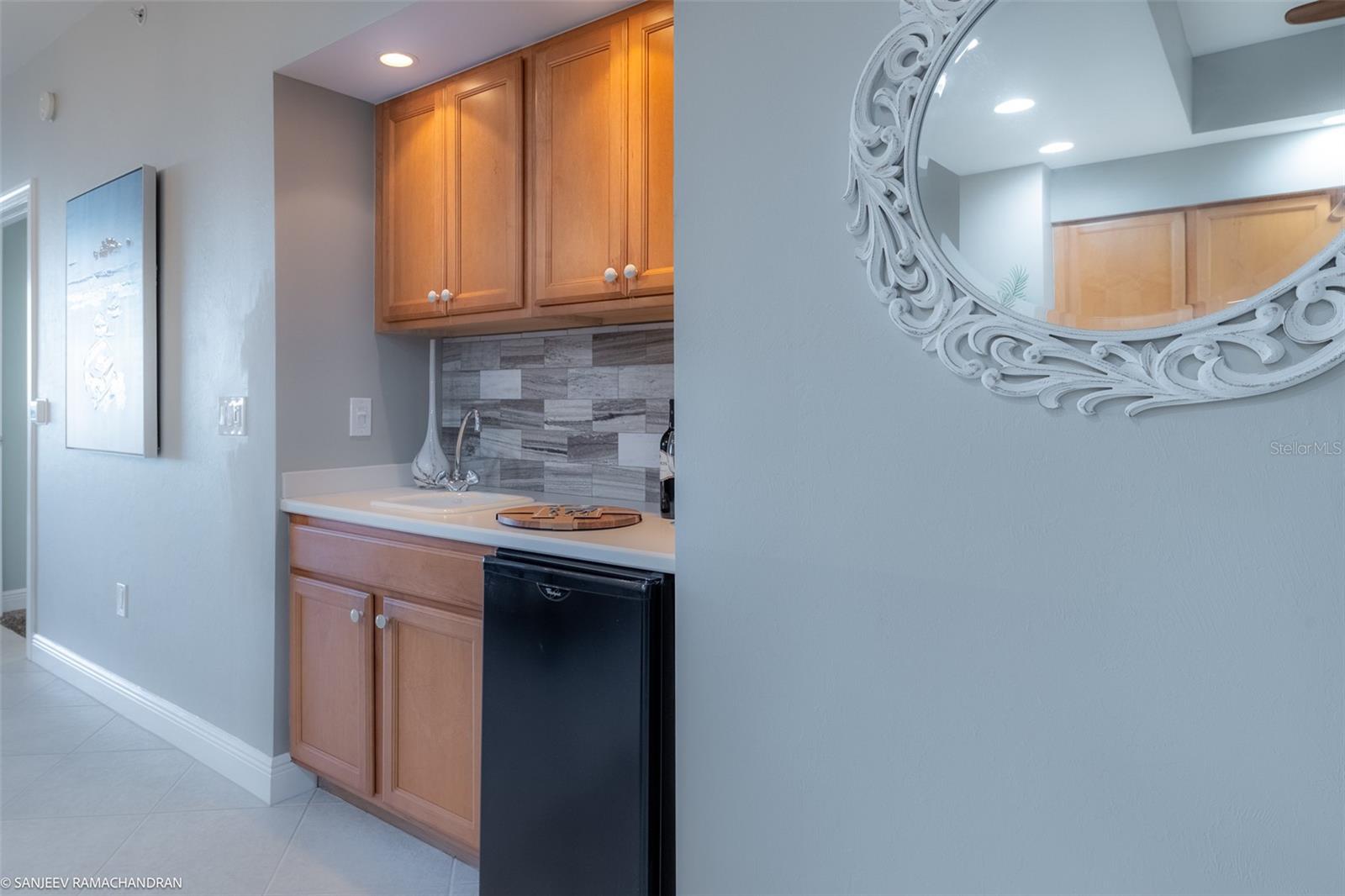 3313 Sunset Key Cir #402 Property Photo 17
