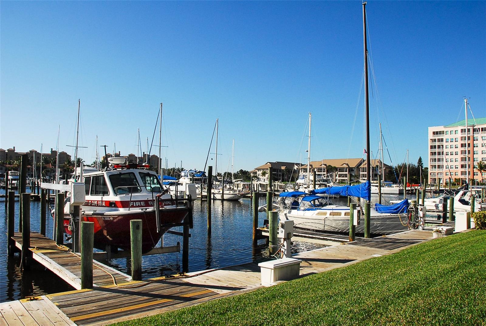 3313 Sunset Key Cir #402 Property Photo 46