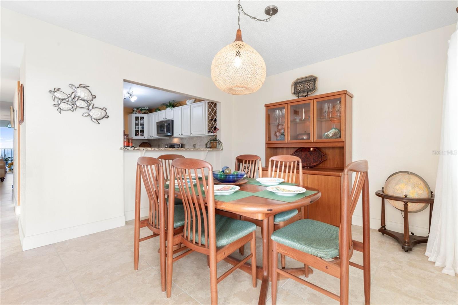 89 S Atlantic Ave #1004 Property Photo 6