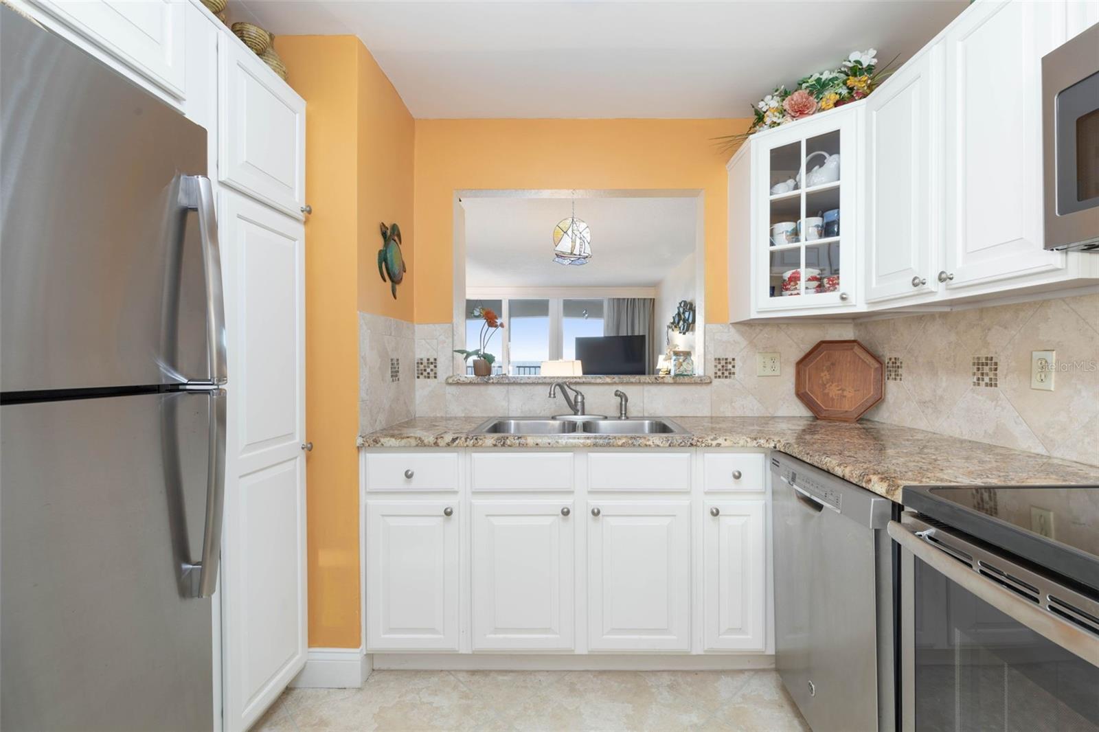 89 S Atlantic Ave #1004 Property Photo 19