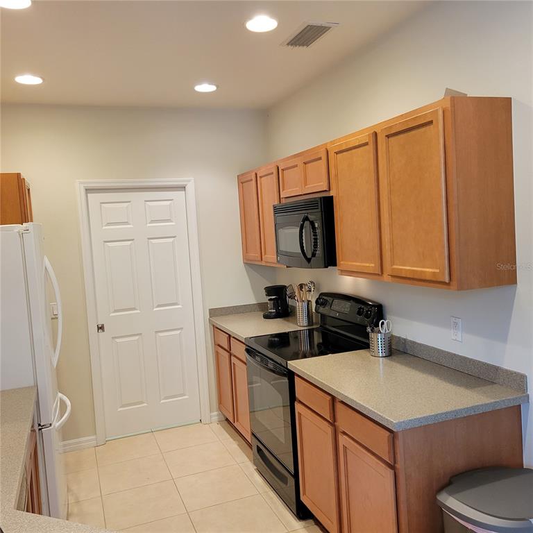 3756 82nd Avenue Cir E #101 Property Photo 6