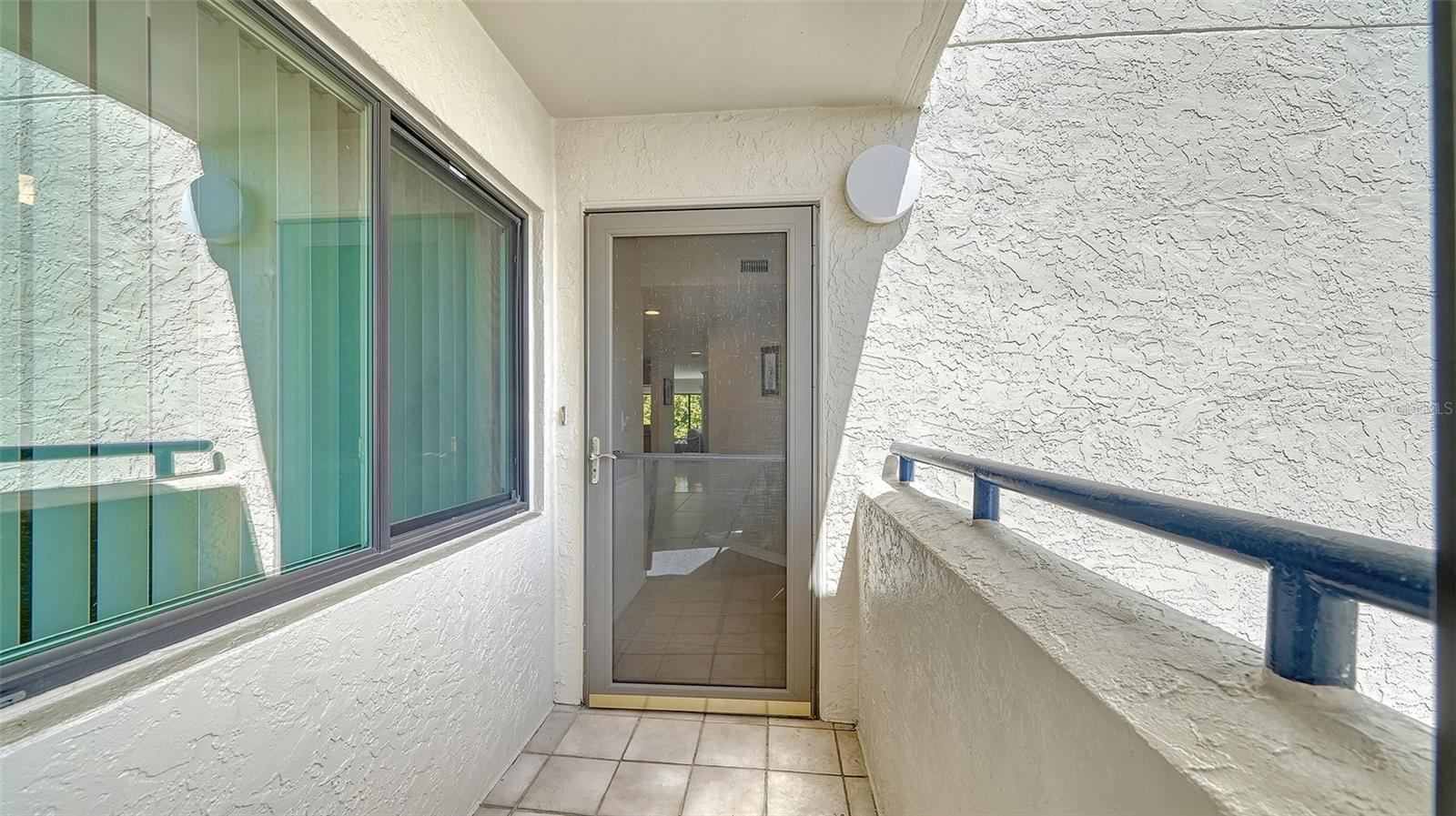 835 S Osprey Ave #201 Property Photo 4
