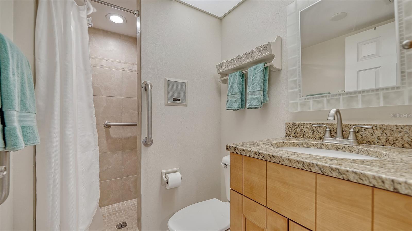 835 S Osprey Ave #201 Property Photo 27