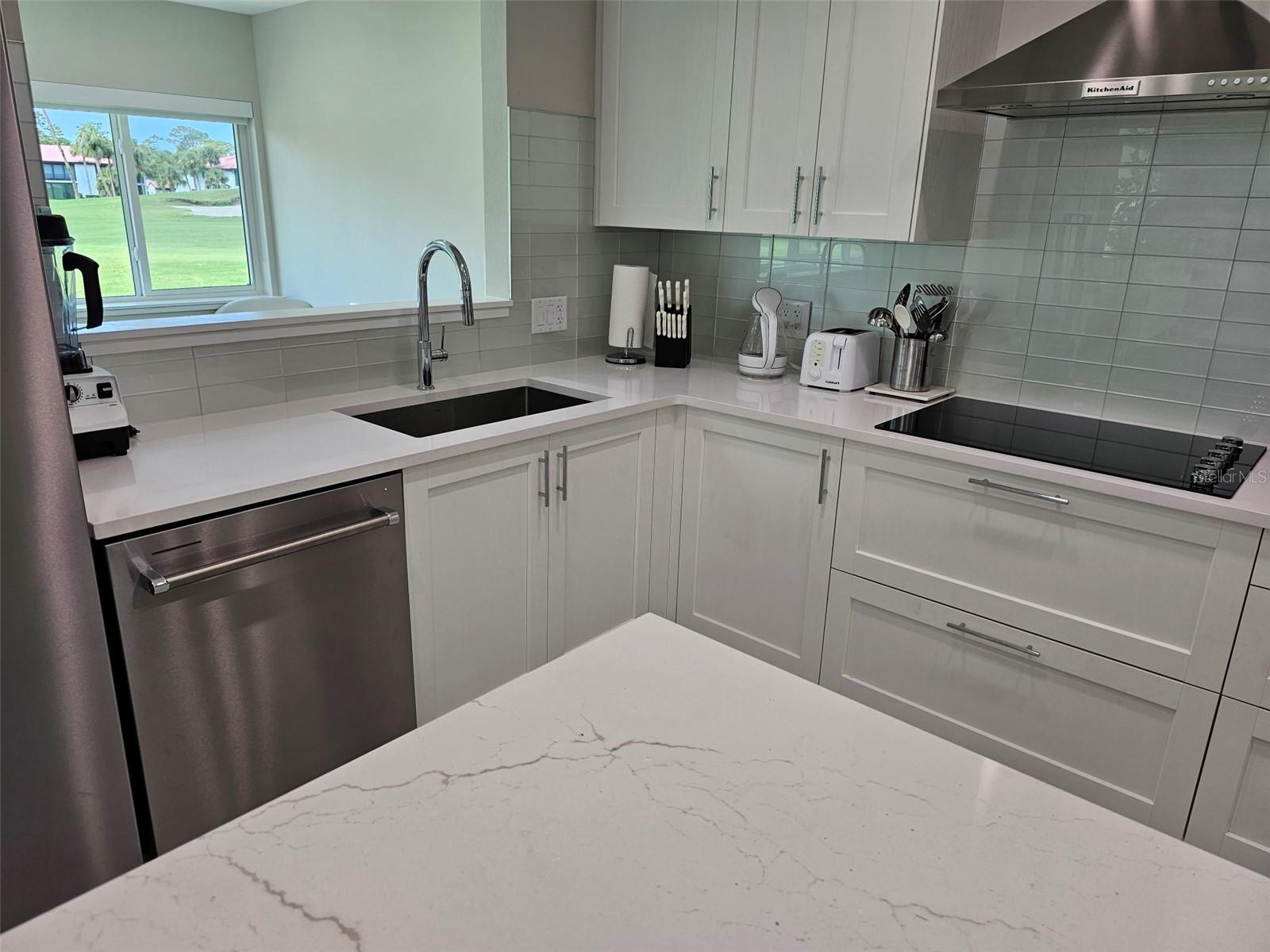 3503 Avenida Madera #b Property Photo 8
