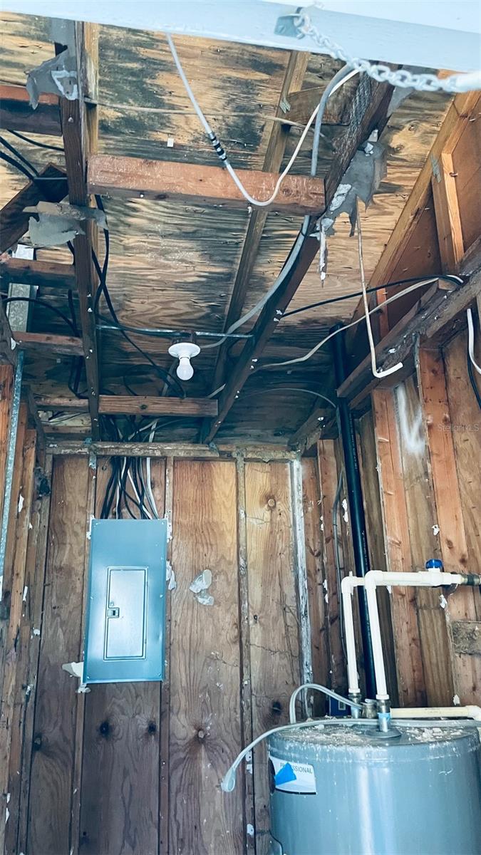 13428 Romford Ave Property Photo 15