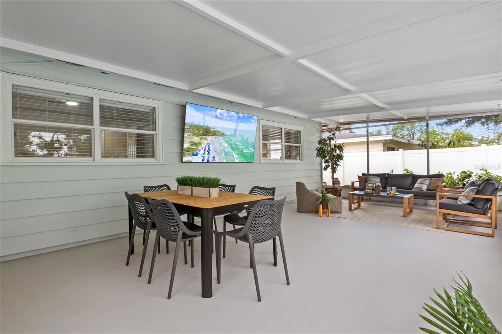 2641 Martin St Property Photo 27