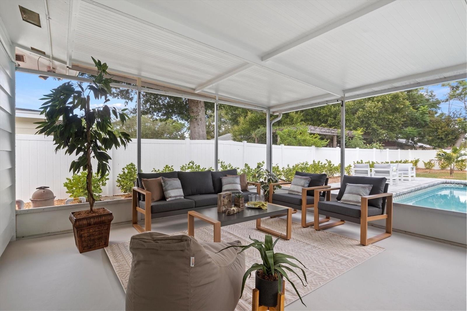 2641 Martin St Property Photo 30