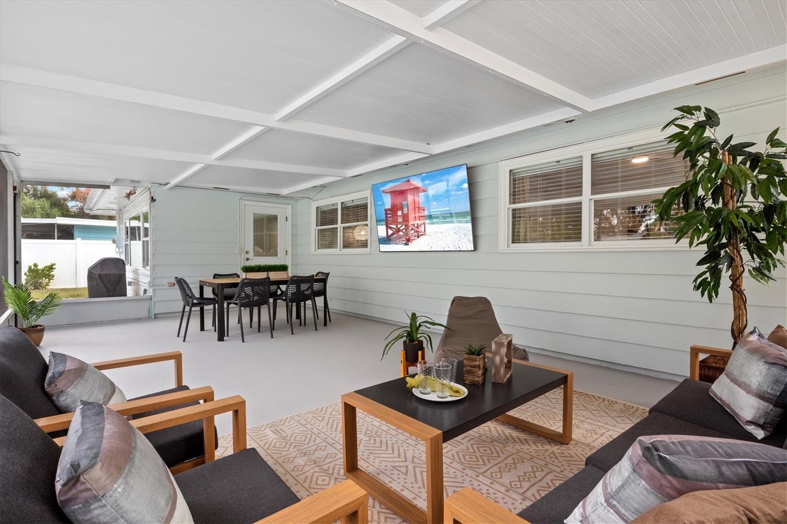 2641 Martin St Property Photo 32