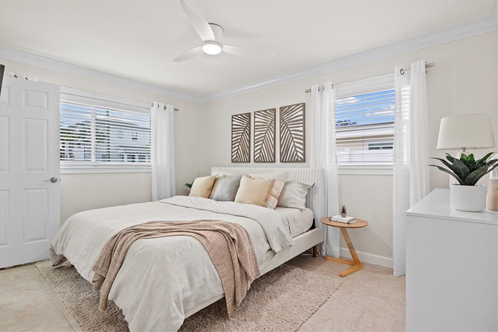 2641 Martin St Property Photo 33