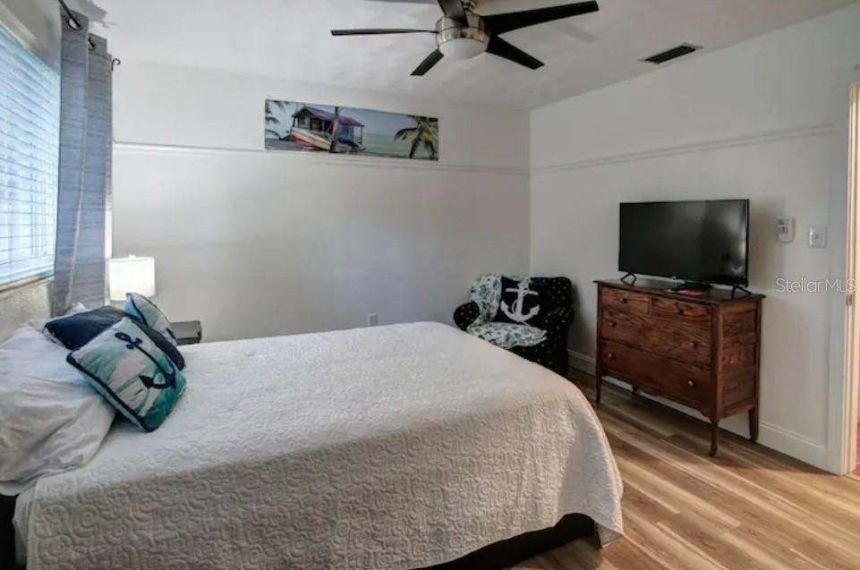 7609 Senrab Dr Property Photo 17
