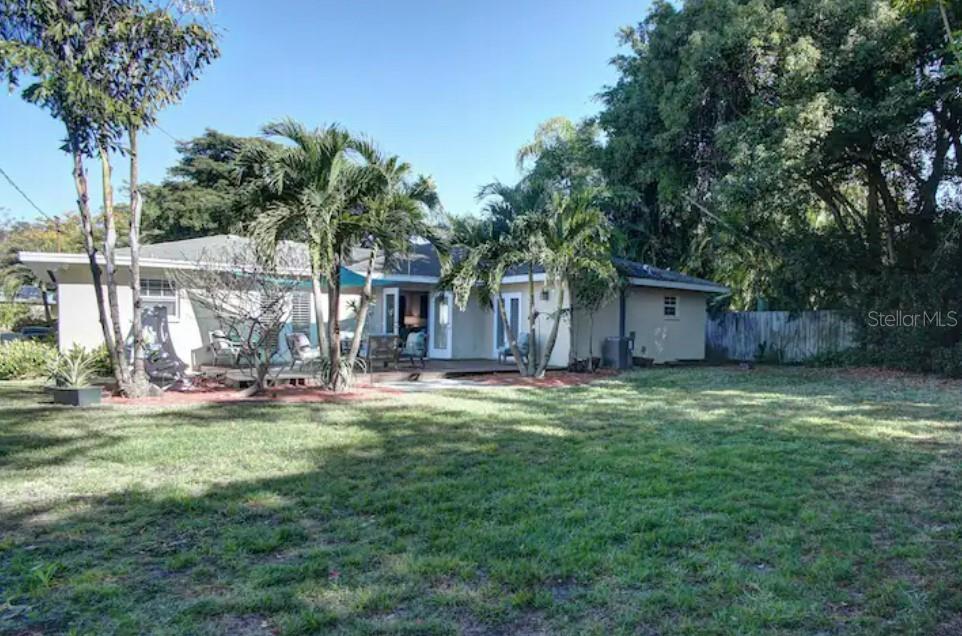 7609 Senrab Dr Property Photo 21