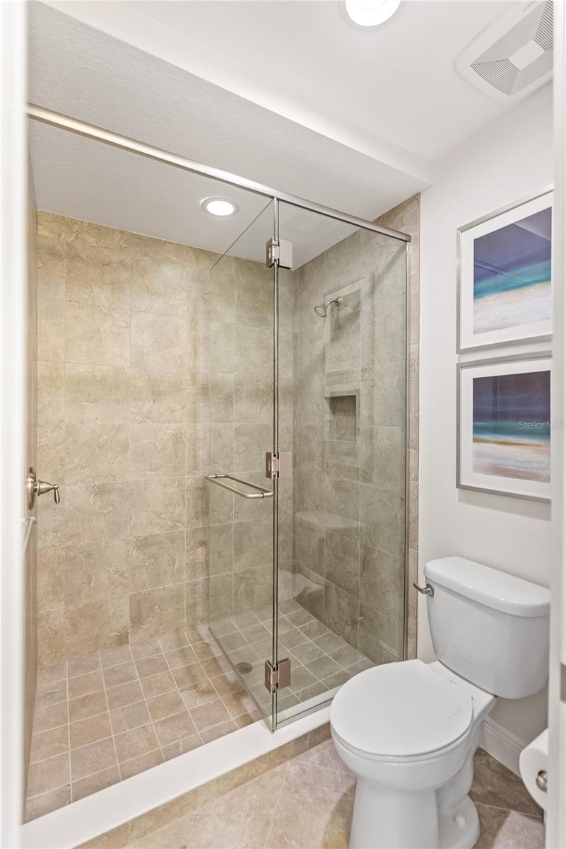 392 Aruba Cir #202 Property Photo 32