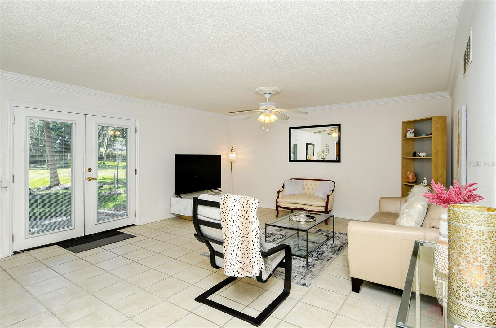 1877 Toucan Way #400 Property Photo 2