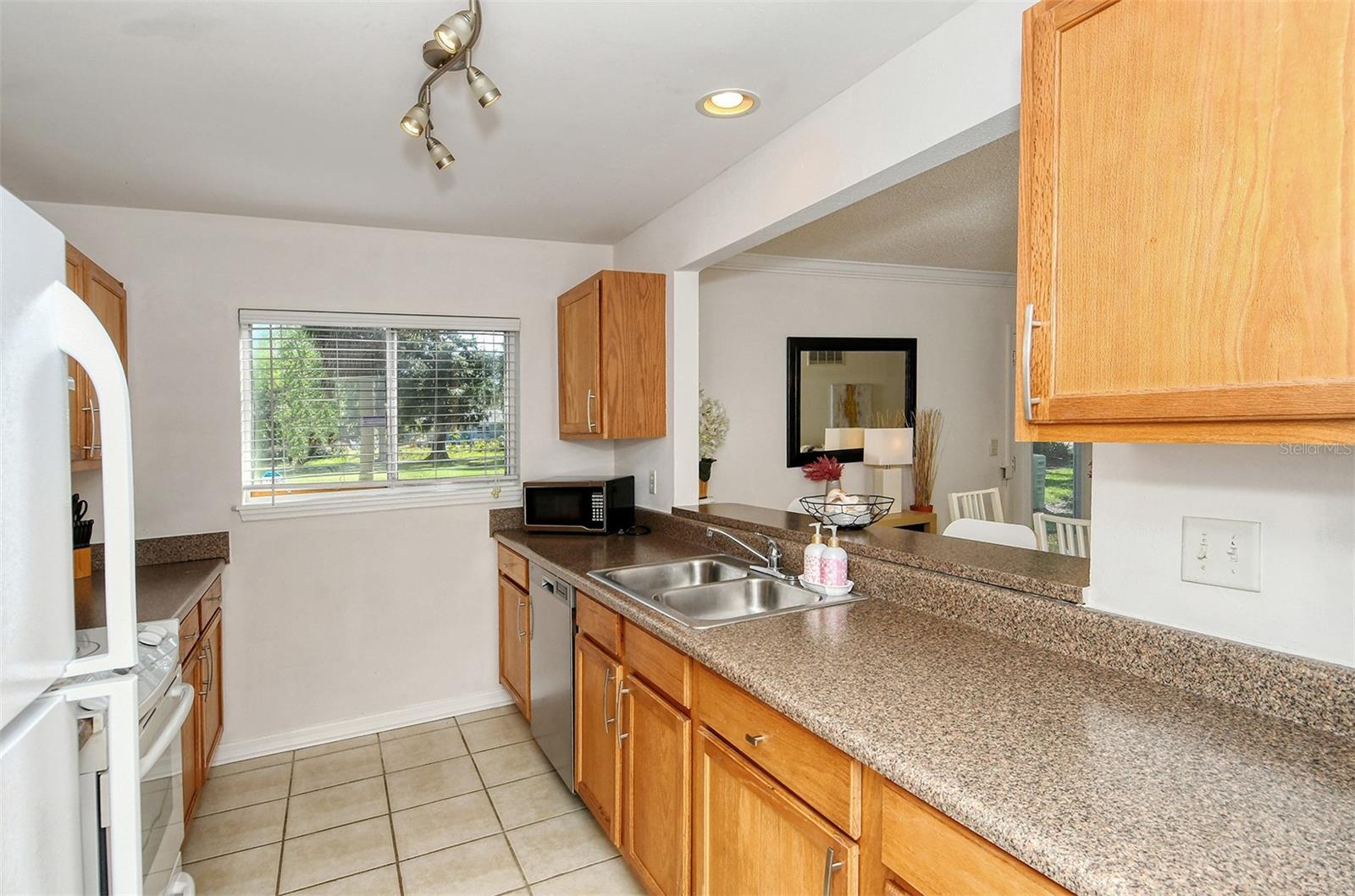 1877 Toucan Way #400 Property Photo 14
