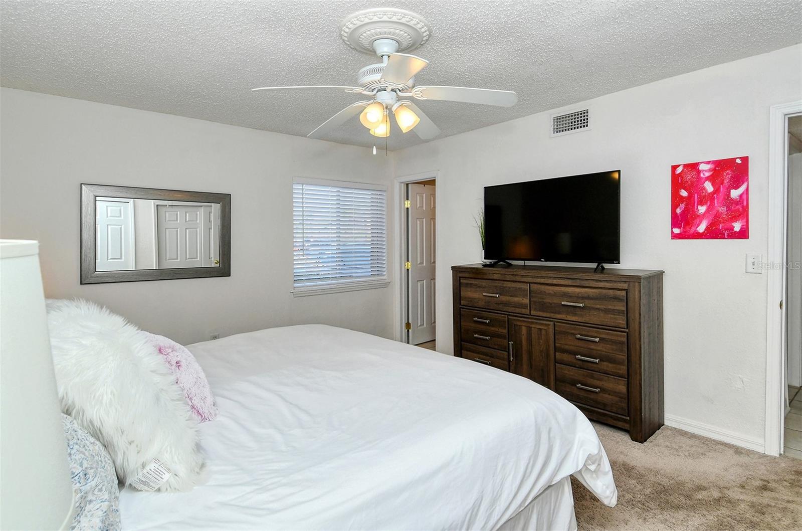 1877 Toucan Way #400 Property Photo 18