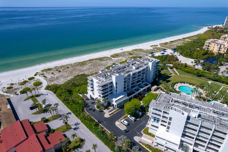 2105 Gulf Of Mexico Dr #3404 Property Photo 4