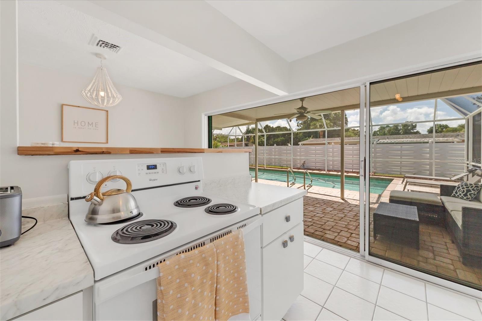 3126 Bougainvillea St Property Photo 11