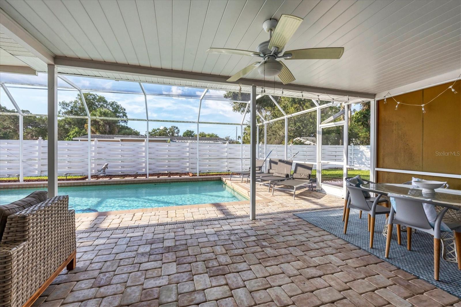 3126 Bougainvillea St Property Photo 25