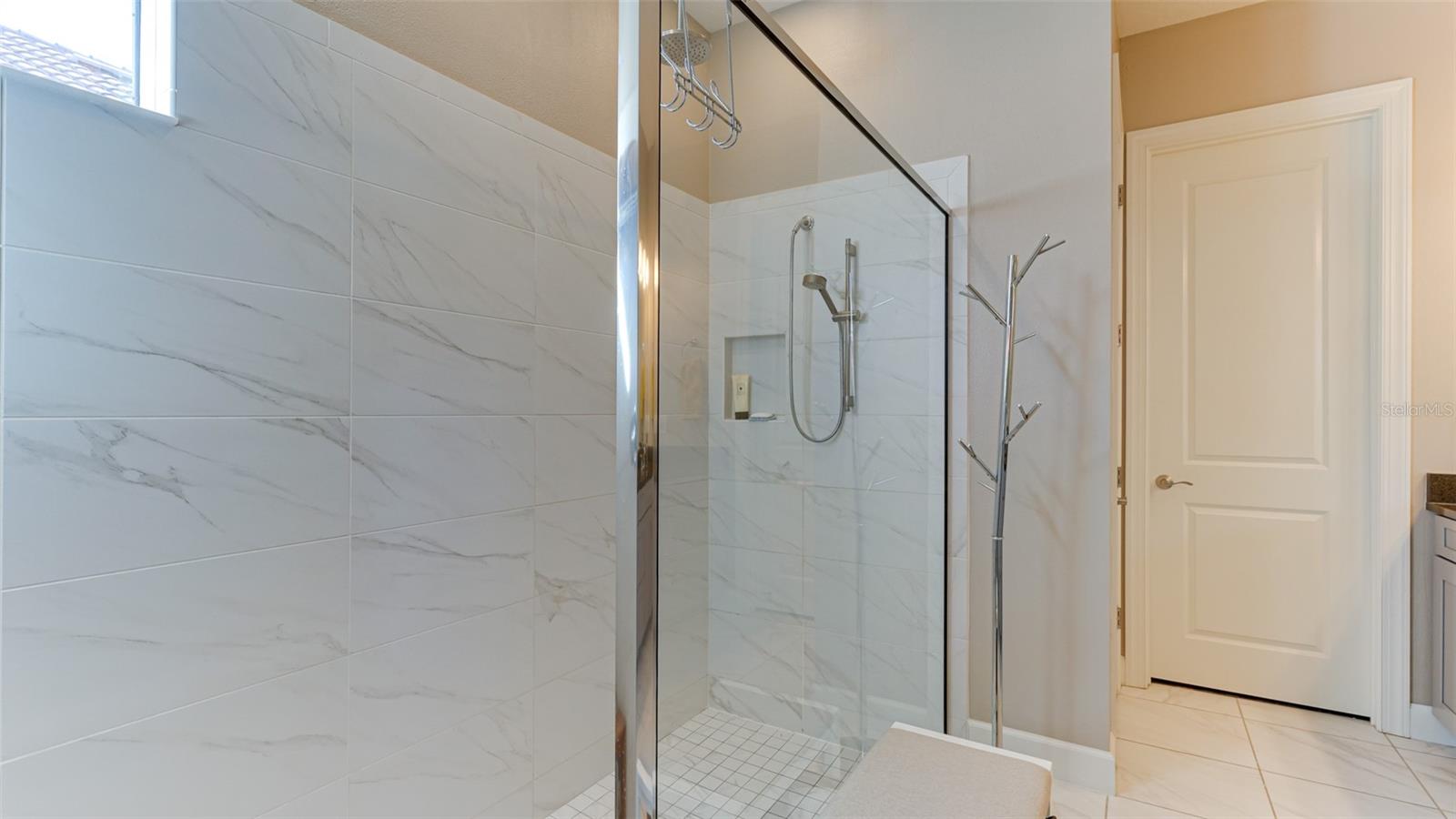5600 Semolino St Property Photo 19