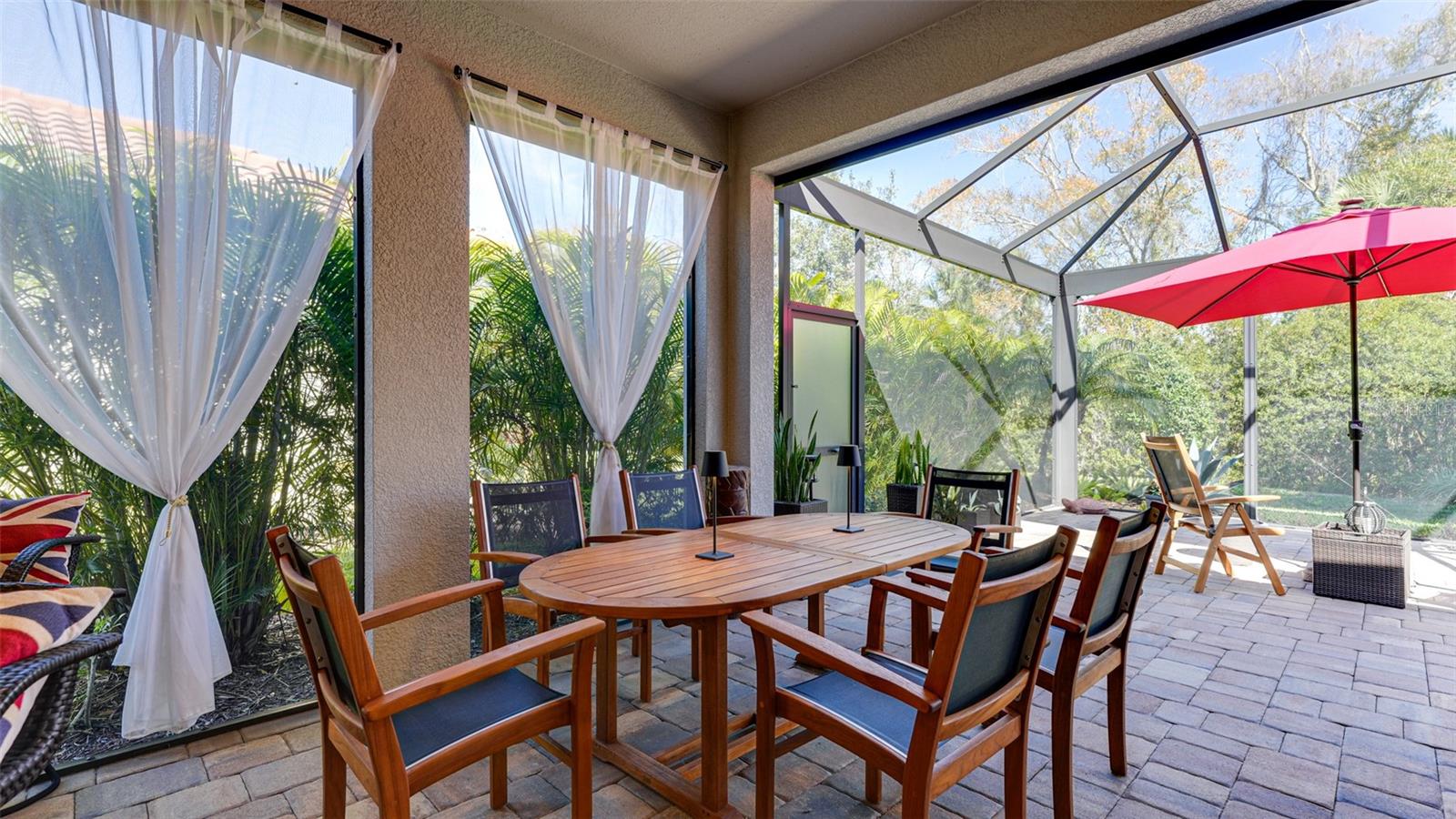 5600 Semolino St Property Photo 29