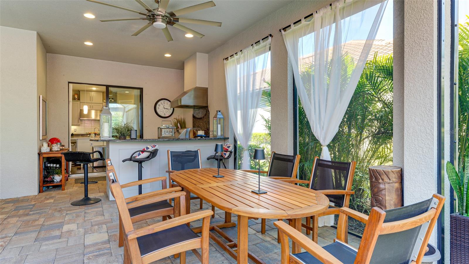 5600 Semolino St Property Photo 33