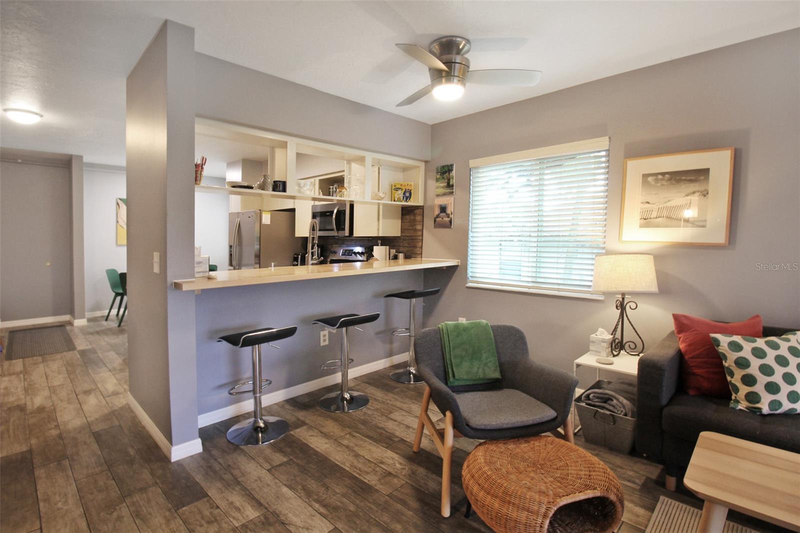 2124 N Tamiami Trl #101 Property Photo 18