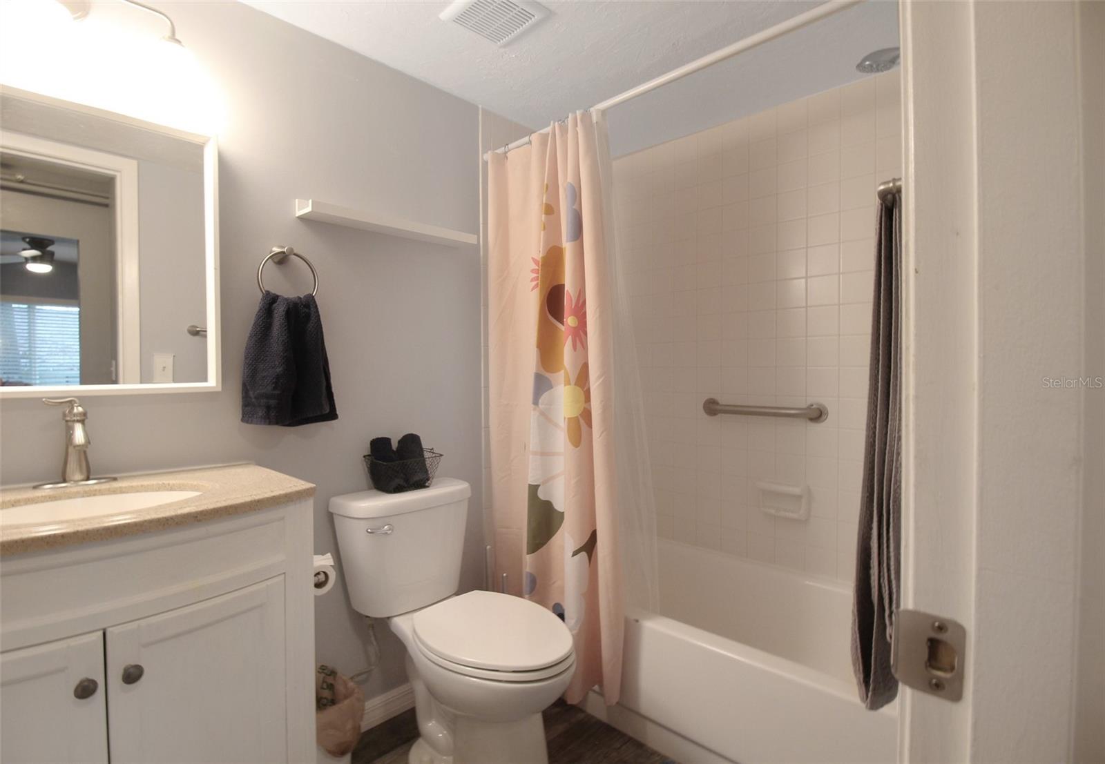 2124 N Tamiami Trl #101 Property Photo 20
