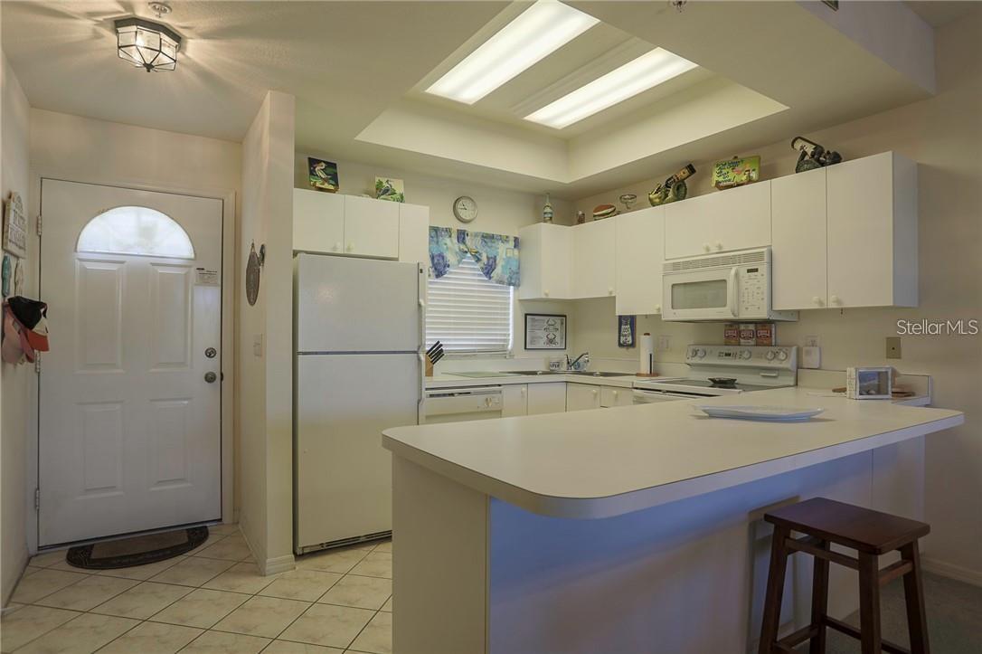 8370 Wingate Dr #716 Property Photo 3