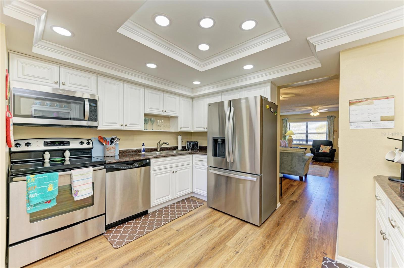 315 30th Ave W #b305 Property Photo 5