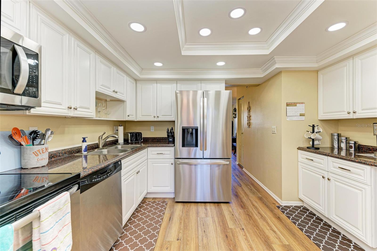 315 30th Ave W #b305 Property Photo 6