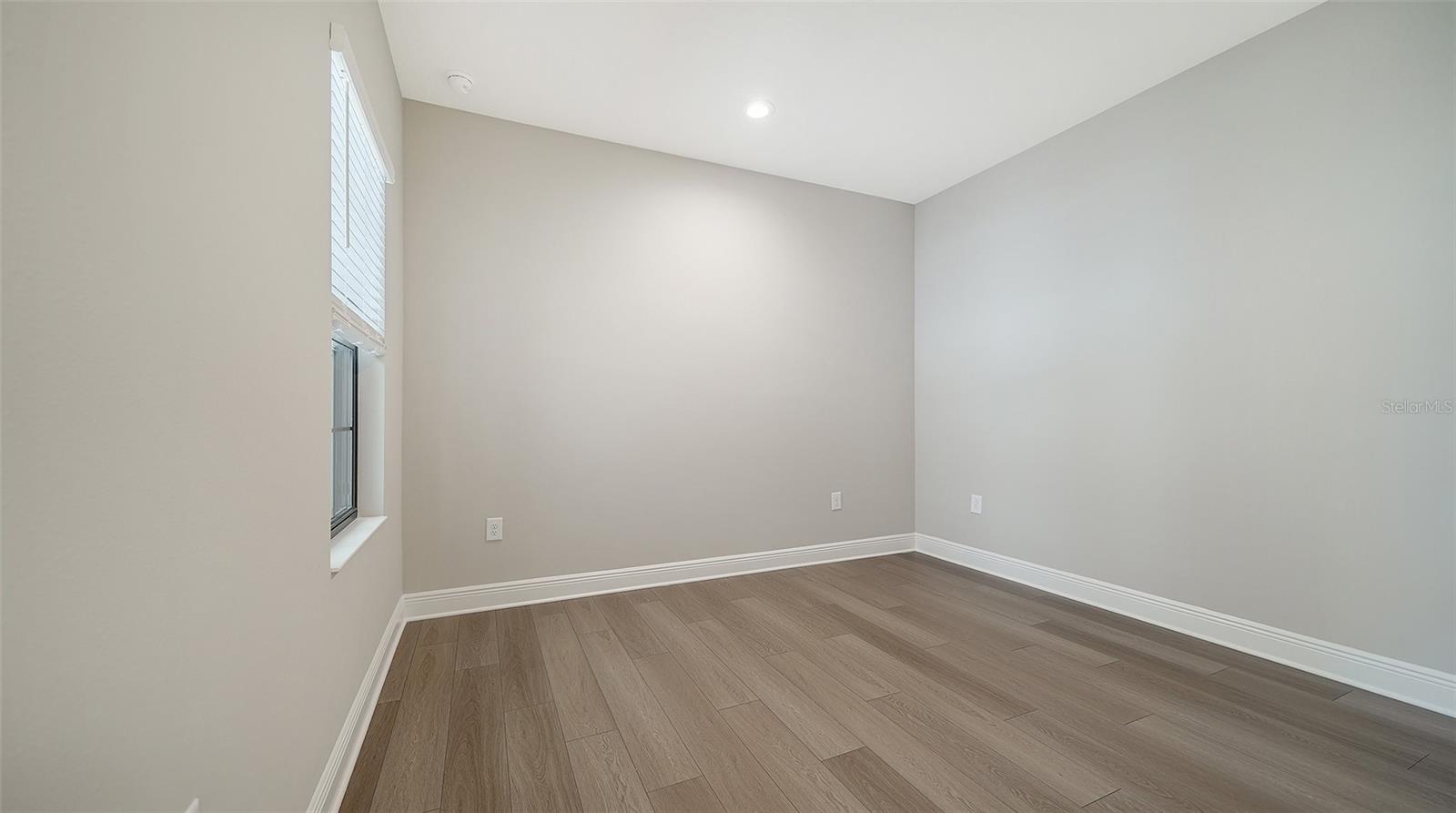 27460 Janzen Ct Property Photo 25