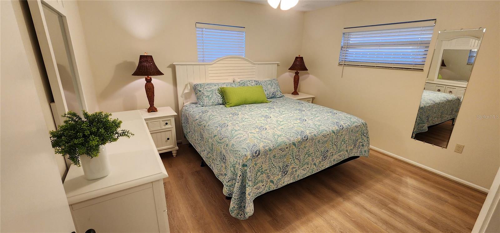 1526 Georgetowne Ln Property Photo 9