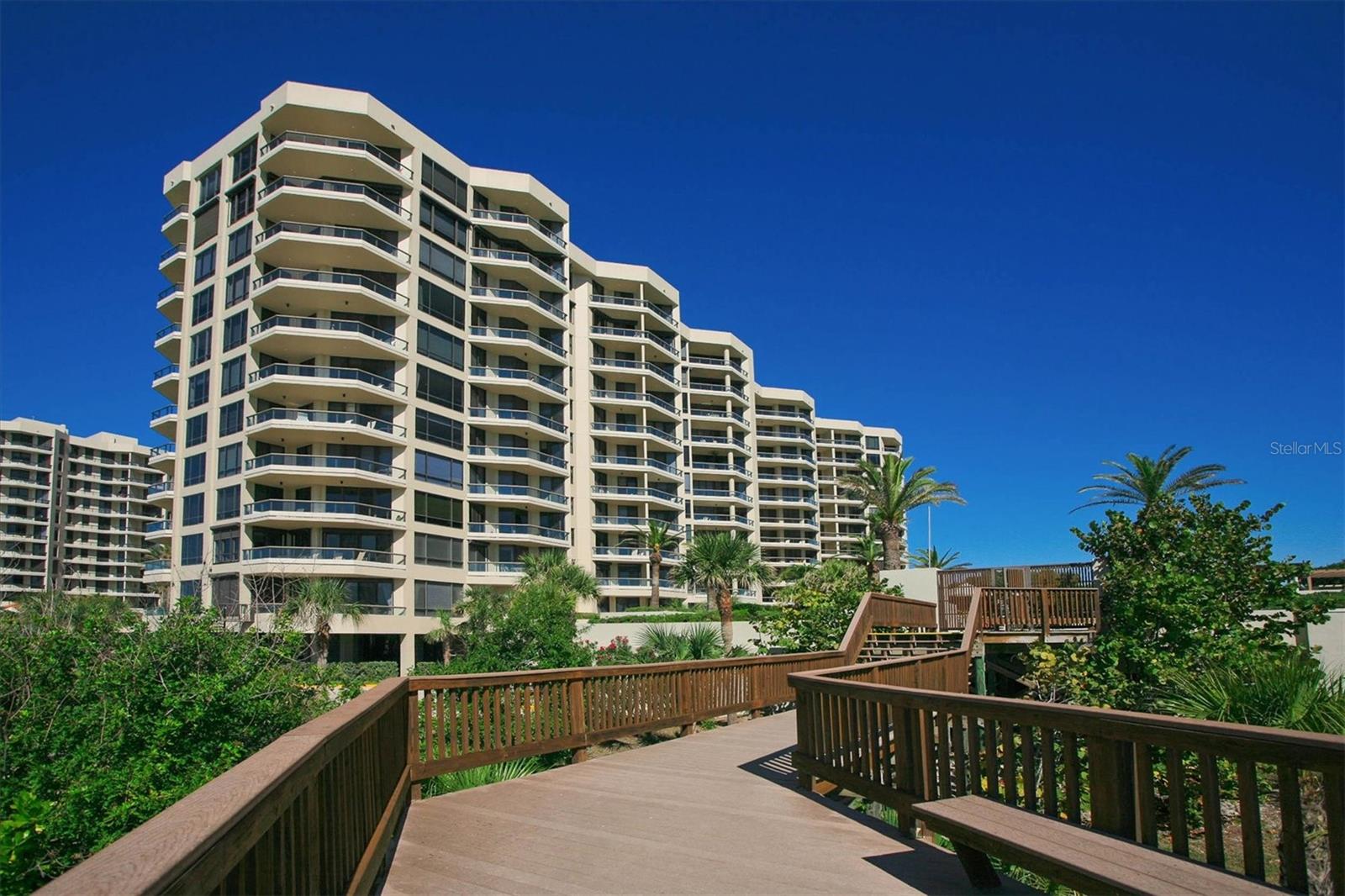 1211 Gulf Of Mexico Dr #405 Property Photo 2