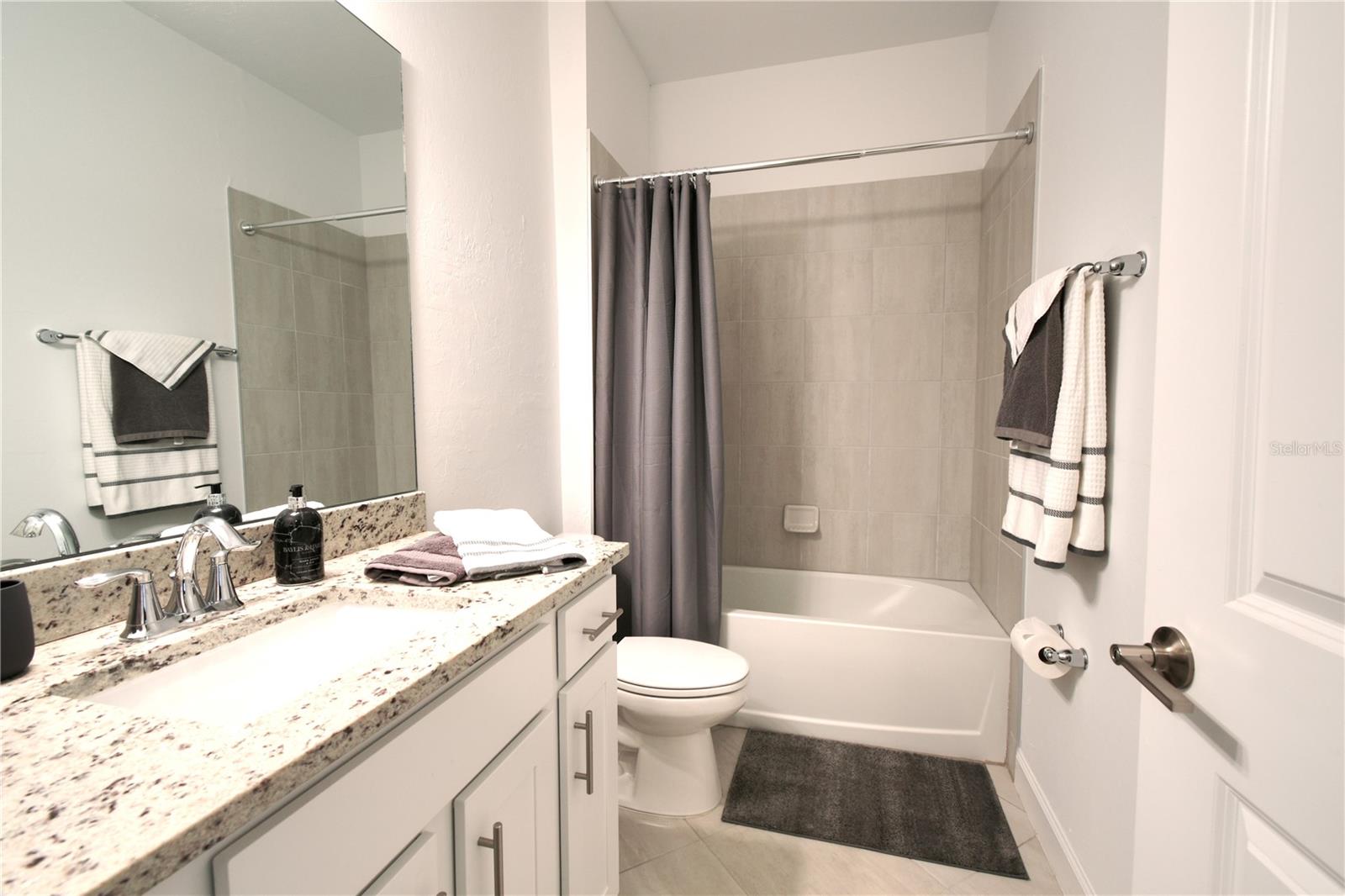 15607 Sunny Day Dr Property Photo 23