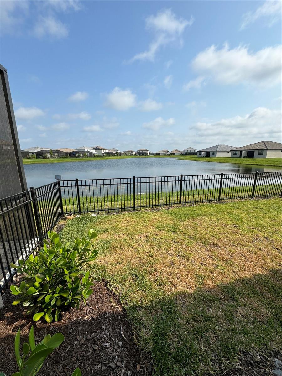 15607 Sunny Day Dr Property Photo 28