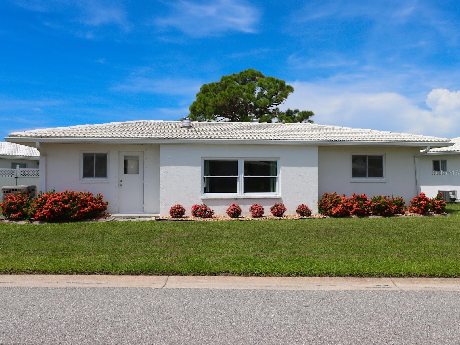 334 Circlewood Dr #e3-2 Property Photo 3