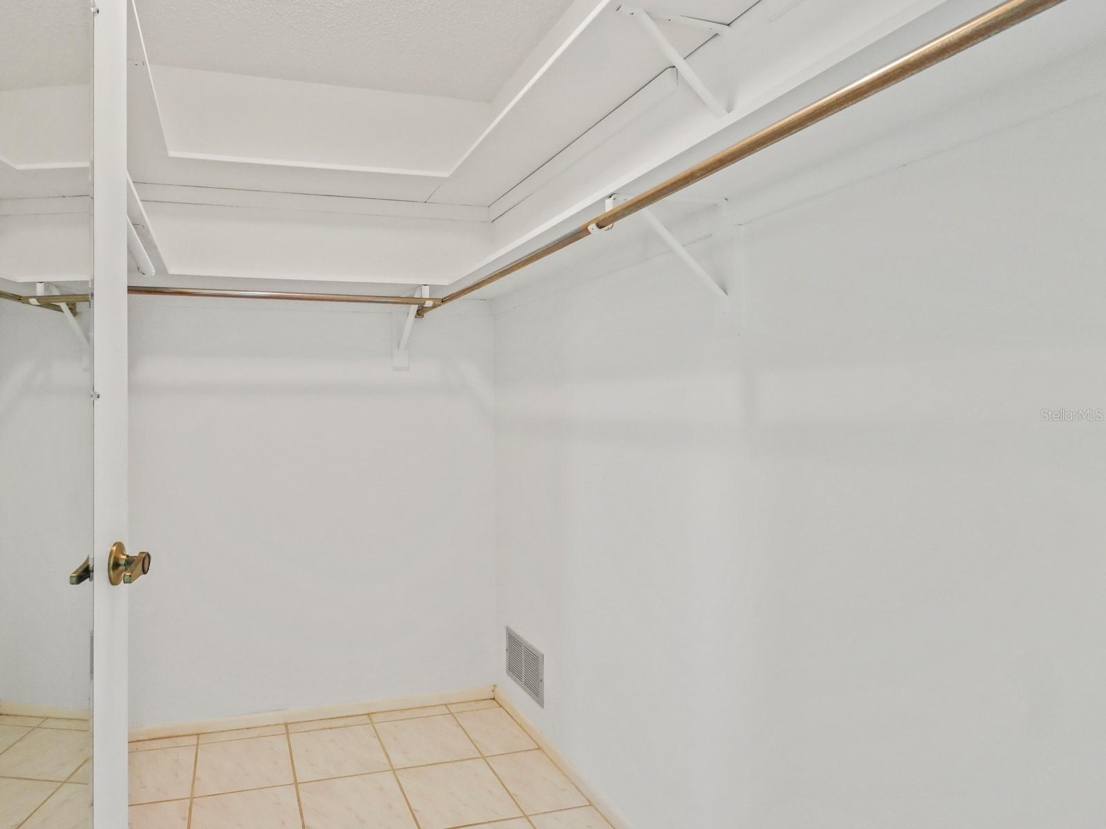 334 Circlewood Dr #e3-2 Property Photo 19