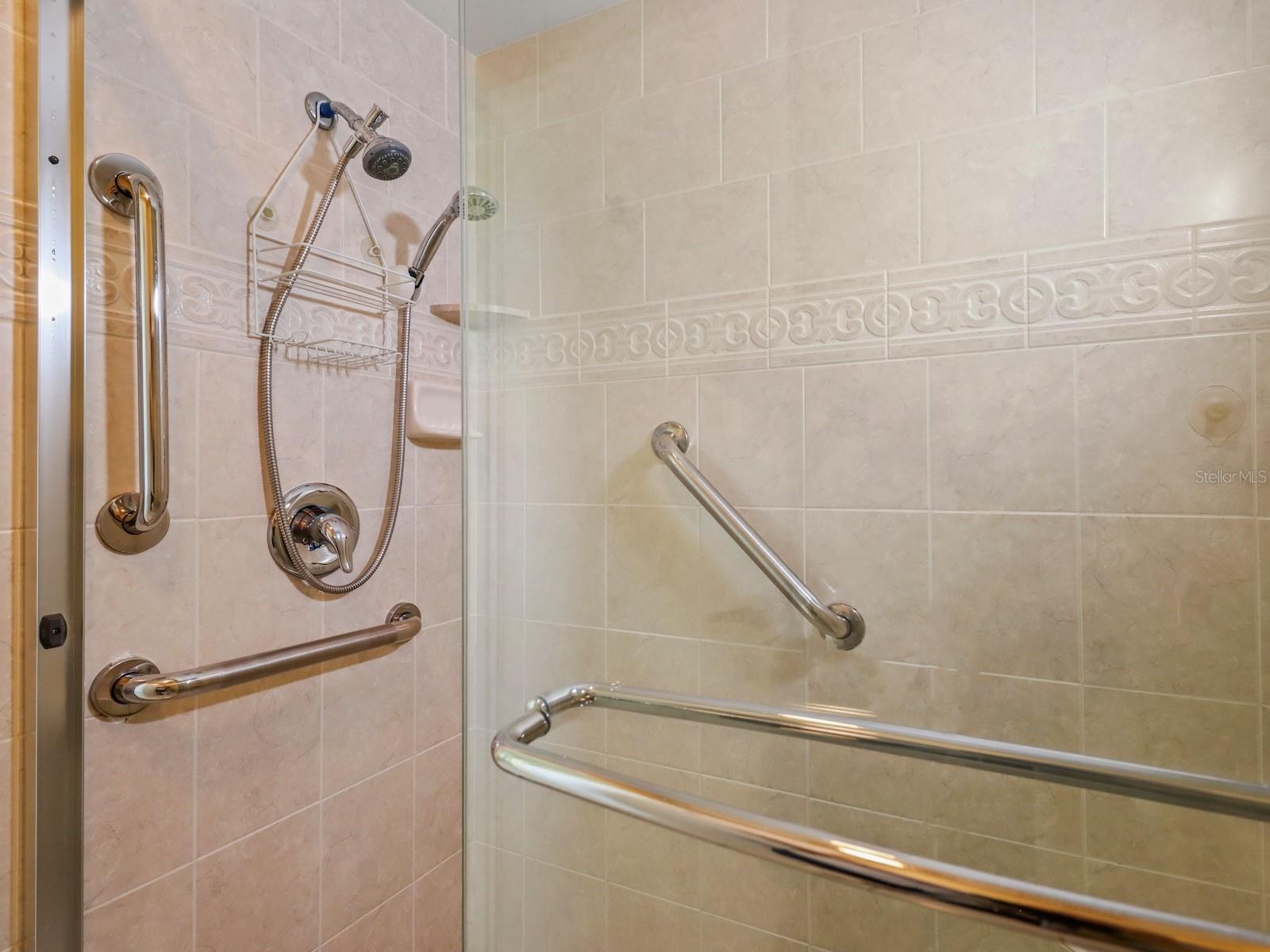 334 Circlewood Dr #e3-2 Property Photo 22