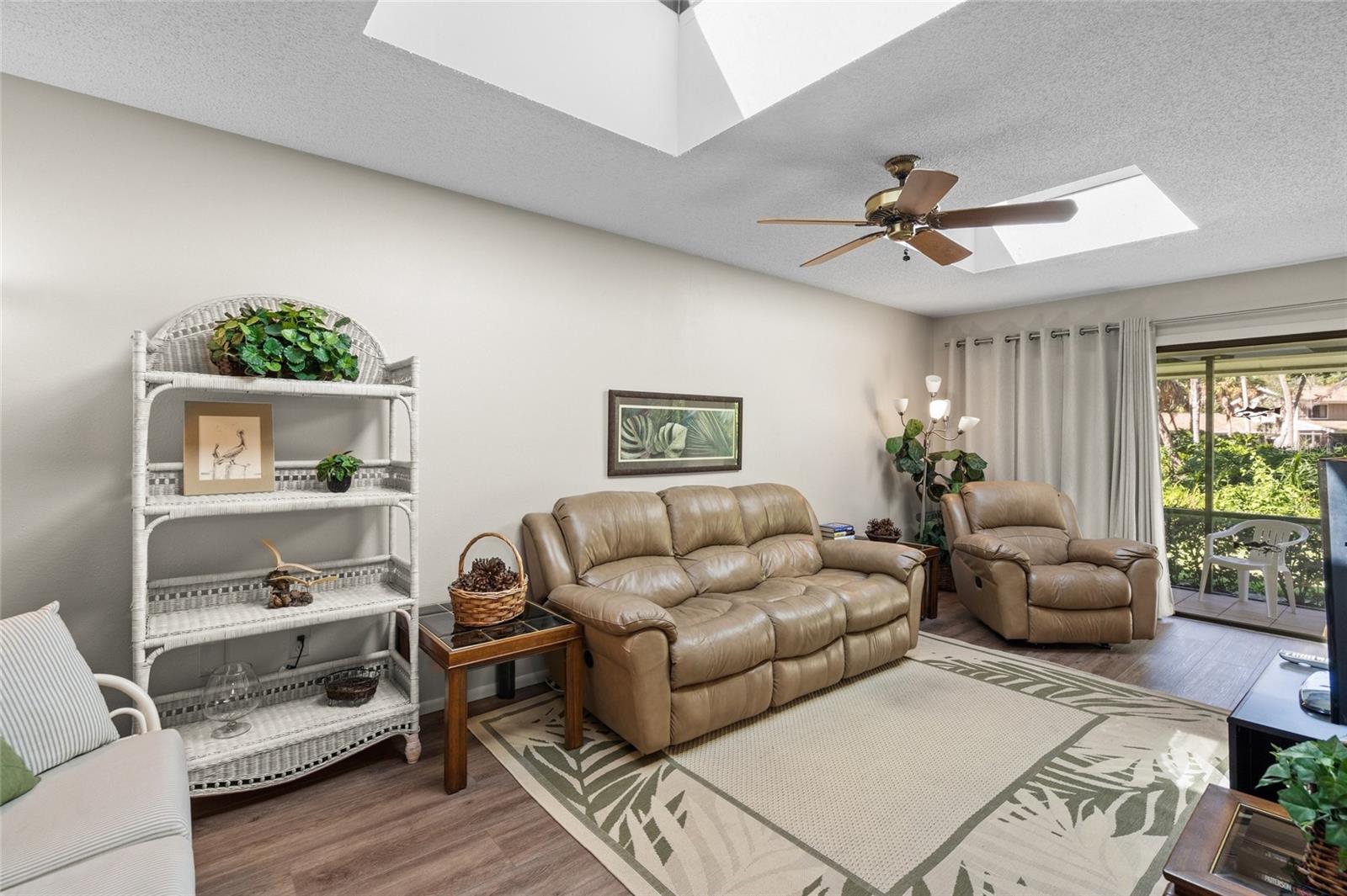 4560 Forest Wood Trl #16 Property Photo 15