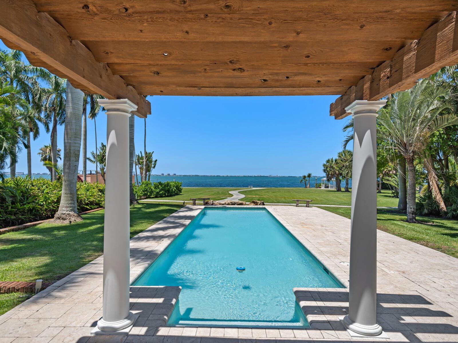 4521 Bay Shore Rd Property Photo 3