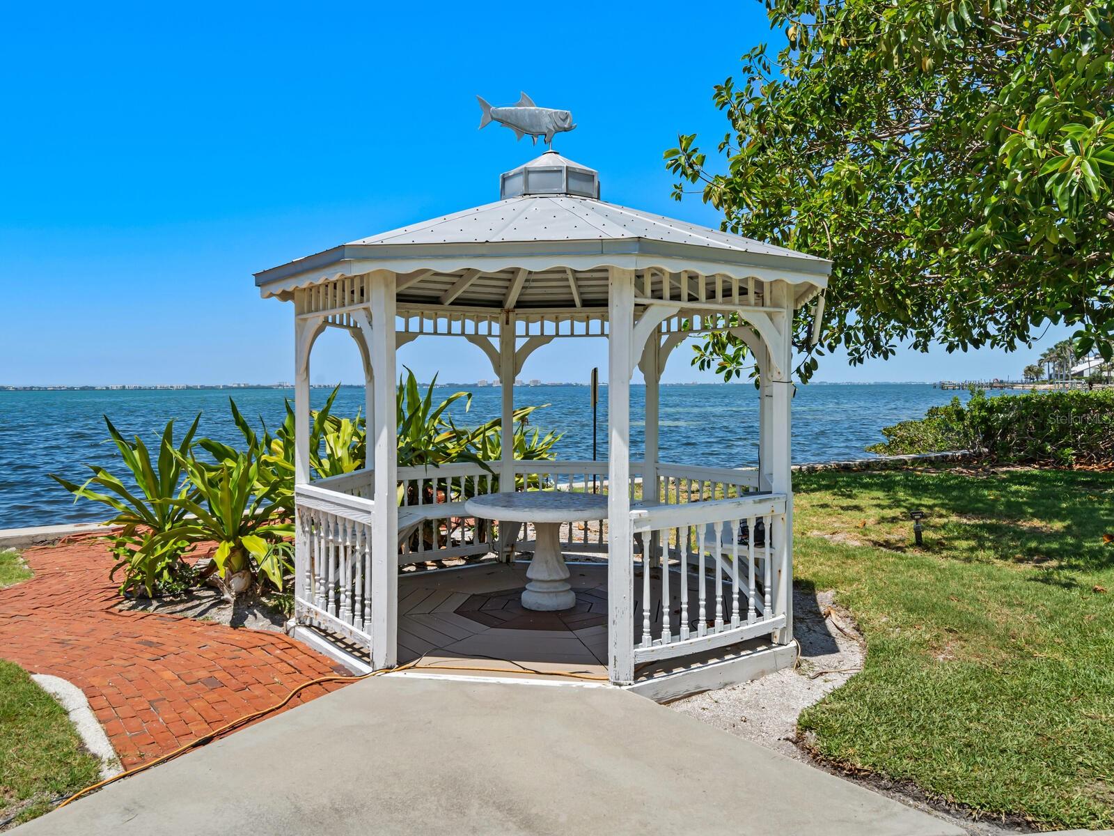4521 Bay Shore Rd Property Photo 8