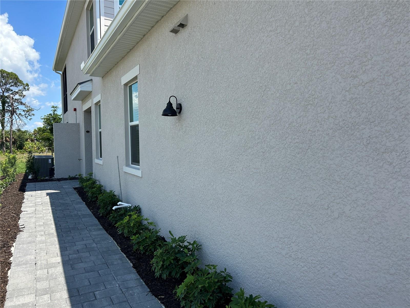 17620 Borocay Ct #101 Property Photo 4