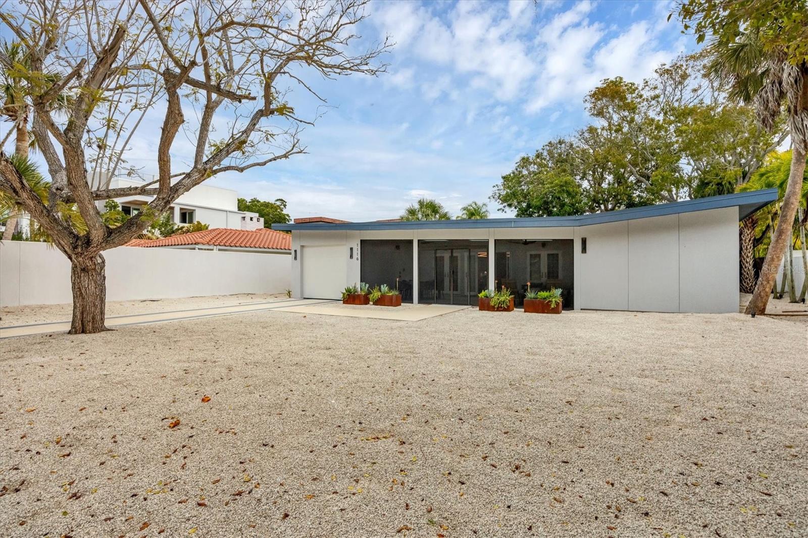 1116 Westway Dr Property Photo 3