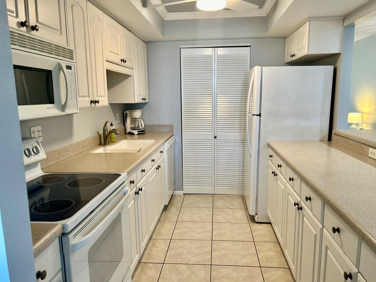 255 N The Esplanade #106 Property Photo 10